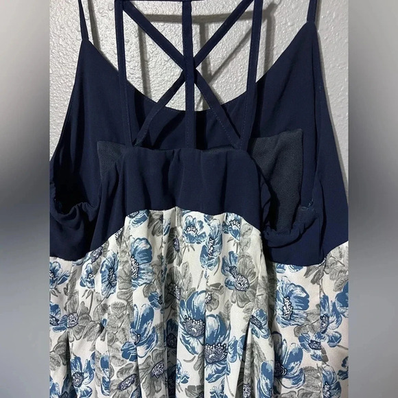 Lulu’s Posy Perfect Blue Floral Pleated Maxi Dress Women's Sz Small EEEUC - Picture 12 of 13